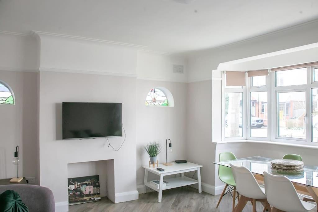 Coastal Haven In Leigh-On-Sea Apartman Southend-on-Sea Kültér fotó