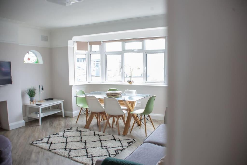 Coastal Haven In Leigh-On-Sea Apartman Southend-on-Sea Kültér fotó
