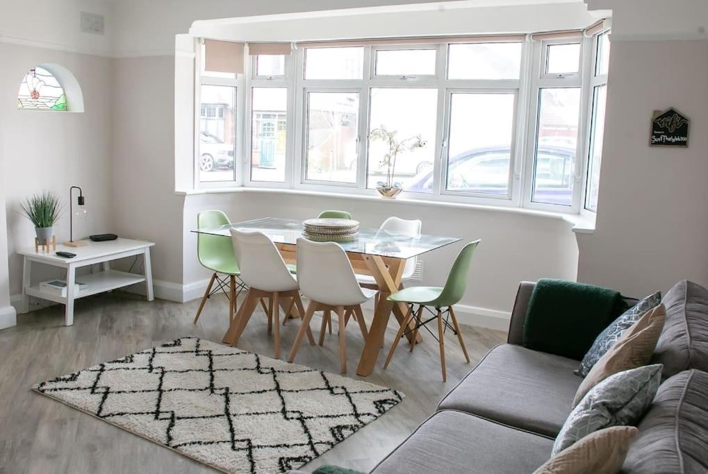 Coastal Haven In Leigh-On-Sea Apartman Southend-on-Sea Kültér fotó
