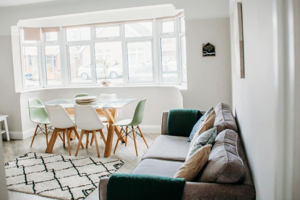 Coastal Haven In Leigh-On-Sea Apartman Southend-on-Sea Kültér fotó