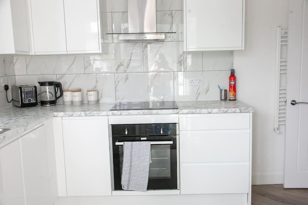 Coastal Haven In Leigh-On-Sea Apartman Southend-on-Sea Kültér fotó